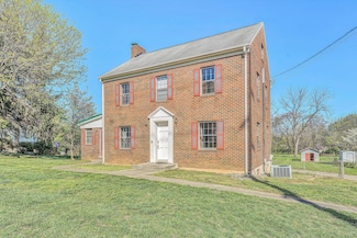 1112 Highland Rd, Salem, VA 24153