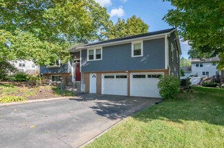 10 Berwick St, Nashua, NH 03063