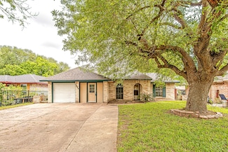 1006 Fruitvale Dr, Houston, TX 77038
