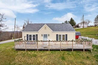 165 Kerners Circle Dr, Wheeling, WV 26003