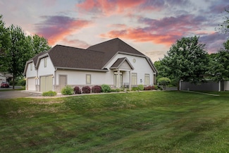 341 Winnebago Dr, Fond Du Lac, WI 54935