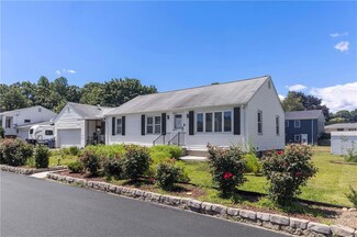 175 Royal Ave, Cranston, RI 02920