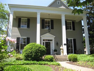 2711 Rivermont Ave, Lynchburg, VA 24503