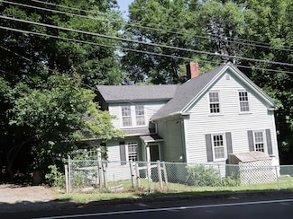 5 Maple St, Hallowell, ME 04347