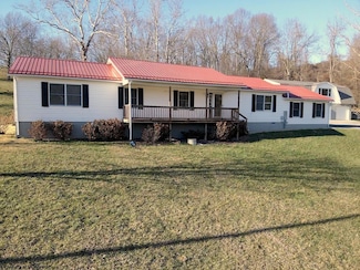 189 Locust St, Jane Lew, WV 26378