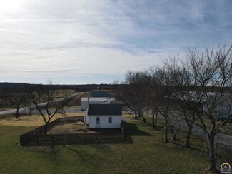 10933 S Shawnee Heights Rd, Overbrook, KS 66524