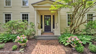 1368 Sunset Rd, Castleton On Hudson, NY 12033