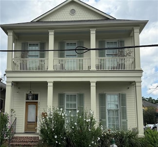 3701 Constance St, New Orleans, LA 70115