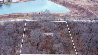 9275 Doubletree Dr S, Winfield, IN 46307