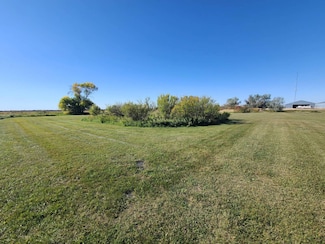 6-10 Pine St Unit 6-10, Bottineau, ND 58318