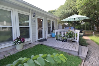 51 Hideaway Dr, Friendswood, TX 77546