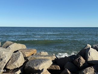 400 Virginia Ave, Carolina Beach, NC 28428