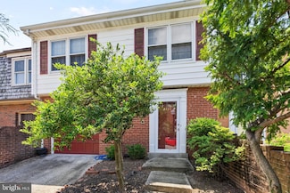 3734 12th St S, Arlington, VA 22204