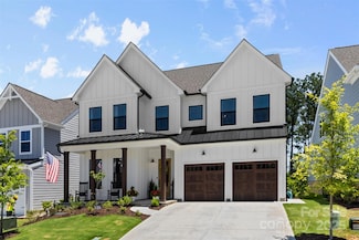 18027 Wilbanks Dr, Charlotte, NC 28278