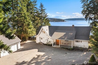 9423 SW Bayview Dr, Vashon, WA 98070