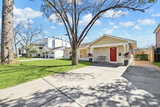 2103 Du Barry Ln, Houston, TX 77018