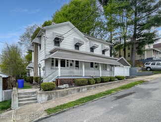 14 John St, Pittston, PA 18640