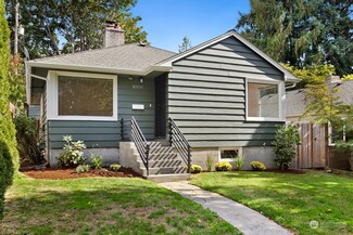 8300 35th Ave SW, Seattle, WA 98126