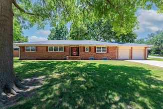 1513 N Lynnhurst Ave, Wichita, KS 67212