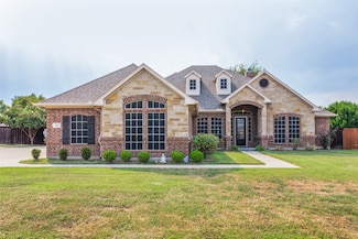 2040 Carlisle Dr, Crowley, TX 76036