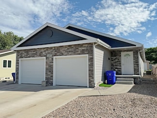 211 E 17th St, Hays, KS 67601