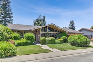 6270 Faustino Way, Sacramento, CA 95831