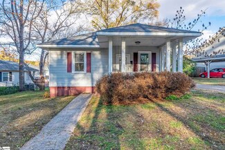 4 Piedmont St, Lyman, SC 29365