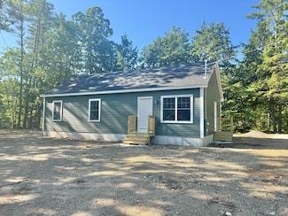 36 Allaire Dr, Limerick, ME 04048