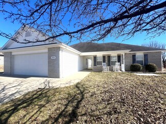 4800 Alcott Dr, Columbia, MO 65202