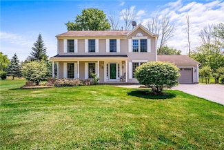 151 Crab Apple Ln, Rochester, NY 14626