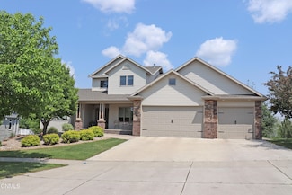 1854 Valley Dr, Bismarck, ND 58503