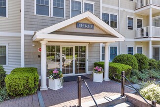 3 Sterling Hill Ln Unit 328, Exeter, NH 03833