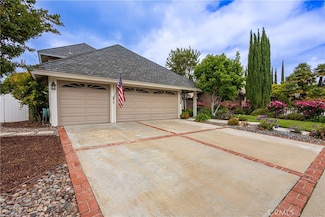 8435 Sale Ave, Canoga Park, CA 91304