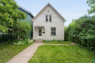 1522 E 6th St, Duluth, MN 55812