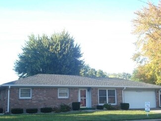 1206 Cadillac Dr E, Kokomo, IN 46902