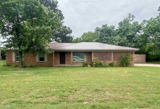 133 Flossie St, Trumann, AR 72472