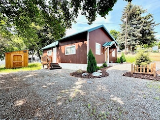 107 Spruce St, Thompson Falls, MT 59873