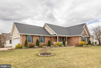 106 Latigo Ct, Stephens City, VA 22655