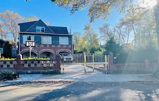 29 -05 Murray St, Flushing, NY 11354