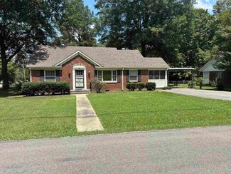 210 Church St, Somerville, TN 38068
