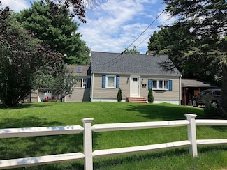 44 Oakland St, Dedham, MA 02026