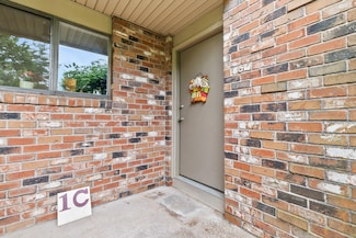 1 Amato Dr Unit C, South Windsor, CT 06074