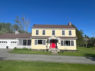 457 the Bend Rd, Greensboro Bend, VT 05842