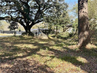 200 Parkway St E, Mobile, AL 36608
