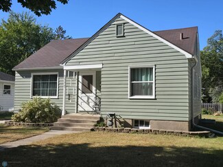 1111 2nd St S, Moorhead, MN 56560
