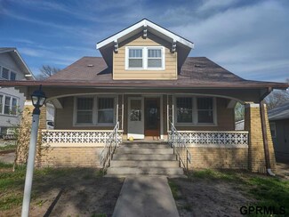 1014 G St, Fairbury, NE 68352