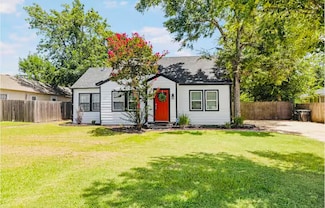 1017 Milner Dr, College Station, TX 77840