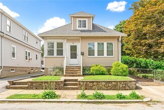 40 Zella St, Providence, RI 02908