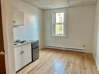 854 Beacon St Unit 4, Boston, MA 02215