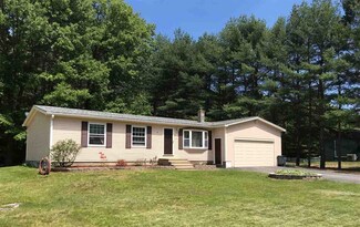 78 Pinewood Dr, Contoocook, NH 03229